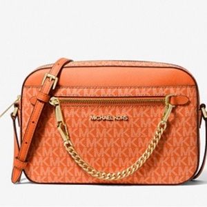 MICHAEL KORS Jet Set Large Logo Crossbody Bag EUC like new used about 2 days